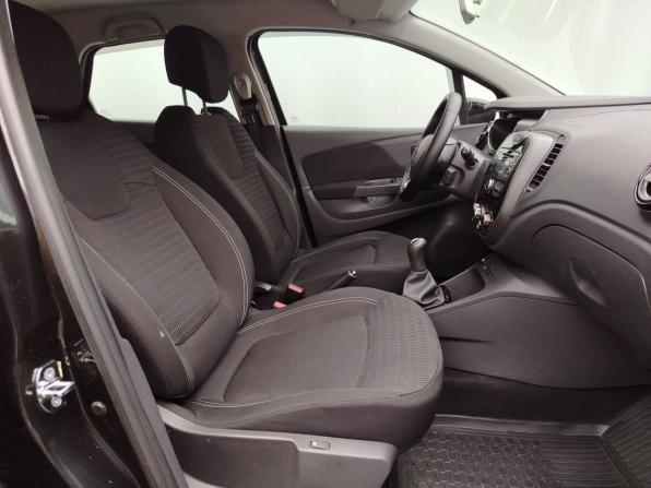 Renault Kaptur I с пробегом 2017 года, цена 1 399 000 рублей, 84379 км, внедорожник, Автокод Объявления