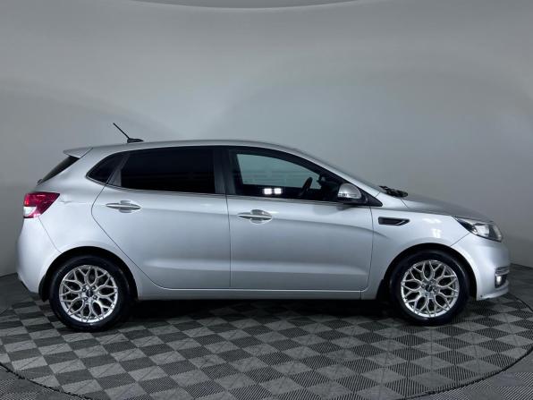 Kia Rio III Рестайлинг с пробегом 2017 года, цена 1 250 000 рублей, 70150 км, хэтчбек, Автокод Объявления