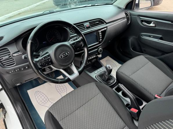Kia Rio IV с пробегом 2018 года, цена 1 380 000 рублей, 134000 км, хэтчбек, Автокод Объявления