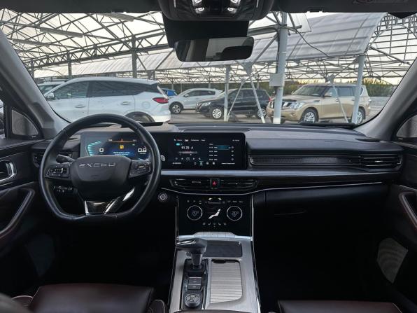 Exeed VX I с пробегом 2023 года, цена 2 595 600 рублей, 45767 км, внедорожник, Автокод Объявления