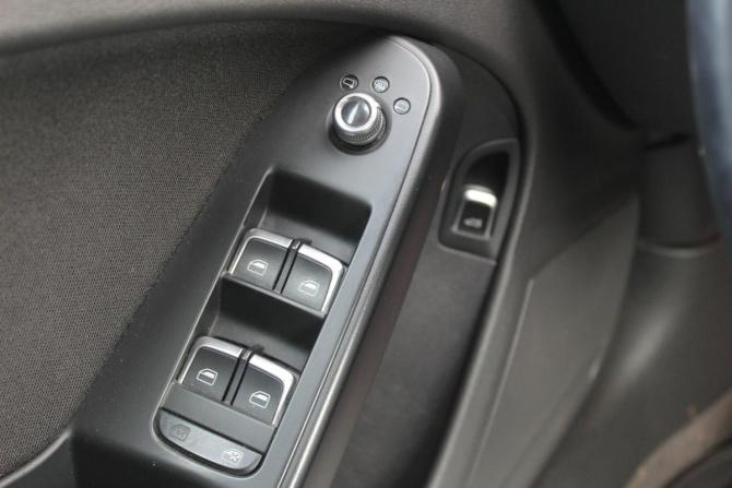 Audi A4 IV (B8) Рестайлинг с пробегом 2014 года, цена 1 350 000 рублей, 180000 км, седан, Автокод Объявления