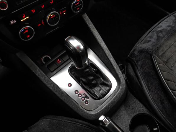 Volkswagen Jetta VI с пробегом 2013 года, цена 1 099 000 рублей, 187907 км, седан, Автокод Объявления