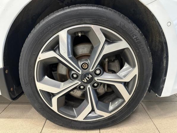 Kia Ceed III с пробегом 2018 года, цена 1 850 000 рублей, 29343 км, хэтчбек, Автокод Объявления