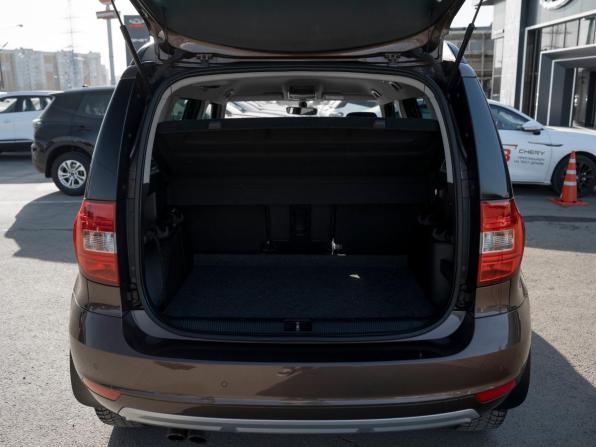 Skoda Yeti I Рестайлинг с пробегом 2016 года, цена 1 135 000 рублей, 235734 км, внедорожник, Автокод Объявления