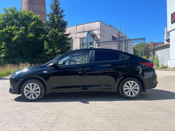 Hyundai Solaris II Рестайлинг с пробегом 2021 года, цена 1 249 000 рублей, 113000 км, седан, Автокод Объявления