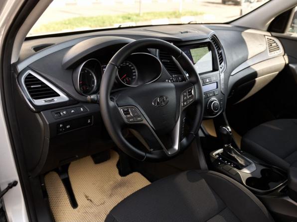 Hyundai Santa Fe III с пробегом 2013 года, цена 1 748 000 рублей, 115280 км, внедорожник, Автокод Объявления