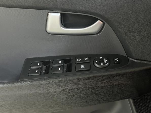 Kia Sportage III Рестайлинг с пробегом 2015 года, цена 1 395 000 рублей, 171582 км, внедорожник, Автокод Объявления