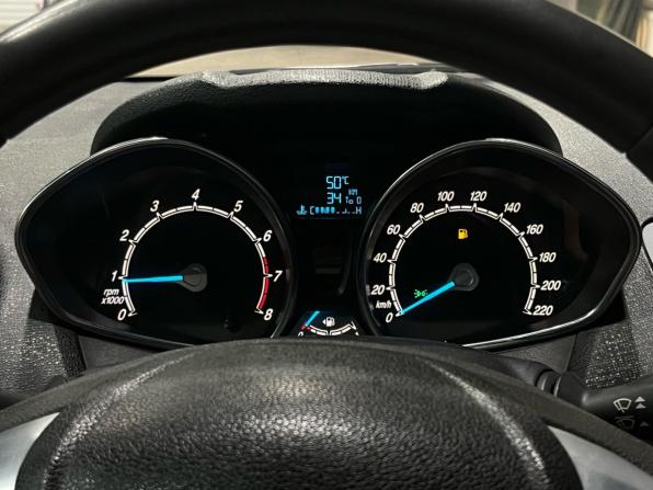 Ford Fiesta Mk6 Рестайлинг с пробегом 2015 года, цена 625 000 рублей, 120072 км, седан, Автокод Объявления