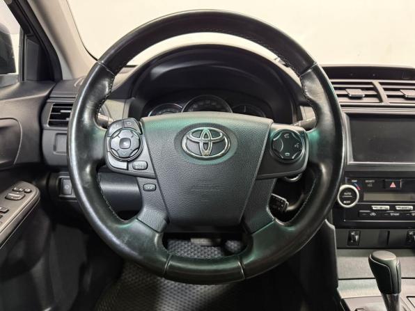 Toyota Camry VII (XV50) с пробегом 2012 года, цена 1 429 000 рублей, 301173 км, седан, Автокод Объявления