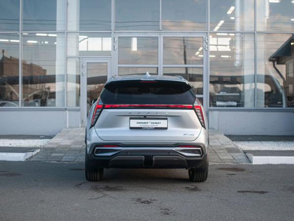 Geely Atlas II с пробегом 2023 года, цена 2 900 000 рублей, 7993 км, внедорожник, Автокод Объявления