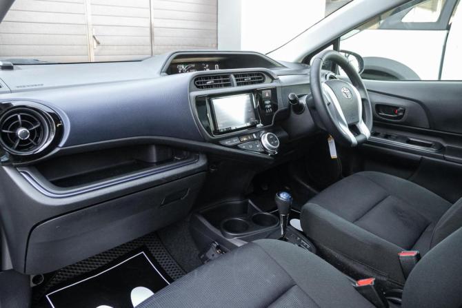 Toyota Aqua I Рестайлинг с пробегом 2015 года, цена 848 000 рублей, 153000 км, хэтчбек, Автокод Объявления
