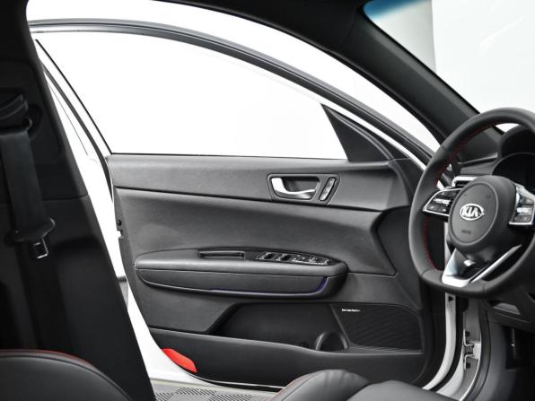 Kia Optima IV Рестайлинг с пробегом 2019 года, цена 1 899 000 рублей, 118000 км, седан, Автокод Объявления