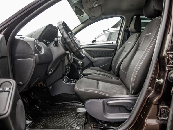 Renault Duster I Рестайлинг с пробегом 2016 года, цена 878 000 рублей, 396090 км, внедорожник, Автокод Объявления