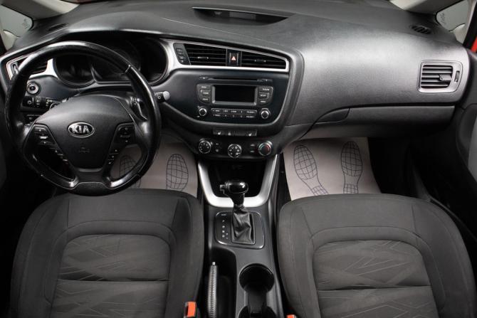 Kia Ceed II Рестайлинг с пробегом 2018 года, цена 1 199 000 рублей, 174618 км, хэтчбек, Автокод Объявления