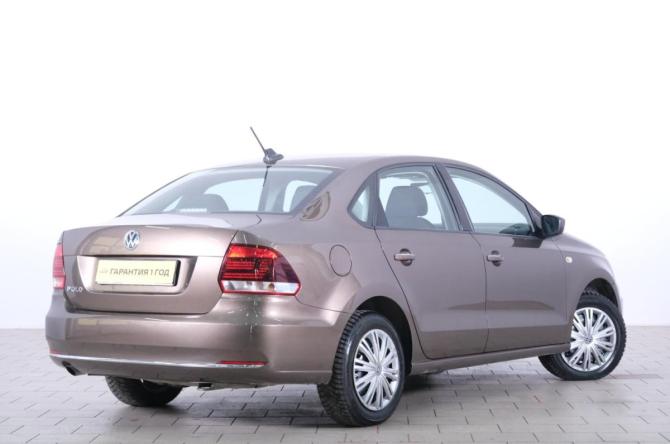 Volkswagen Polo V Рестайлинг с пробегом 2019 года, цена 849 000 рублей, 300217 км, седан, Автокод Объявления