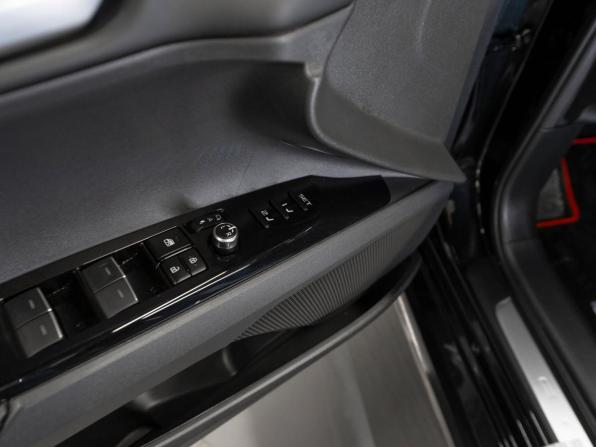 Toyota Camry IX (XV80) China Market с пробегом 2026 года, цена 4 350 000 рублей, 20 км, седан, Автокод Объявления