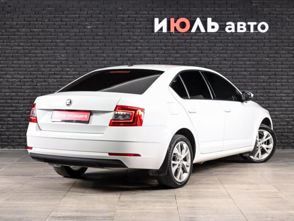 Skoda Octavia III (A7) Рестайлинг с пробегом 2019 года, цена 1 480 000 рублей, 171092 км, лифтбек, Автокод Объявления