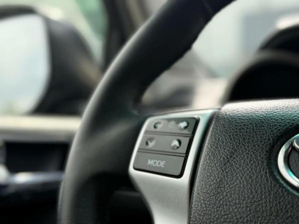 Toyota Land Cruiser Prado 150 Series с пробегом 2011 года, цена 3 050 000 рублей, 238965 км, внедорожник, Автокод Объявления