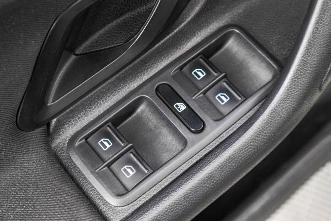 Skoda Fabia II Рестайлинг с пробегом 2012 года, цена 849 000 рублей, 189000 км, хэтчбек, Автокод Объявления