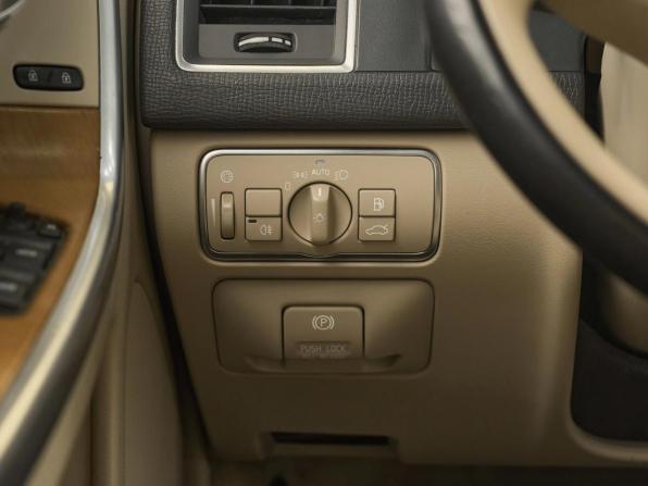 Volvo XC60 I Рестайлинг с пробегом 2014 года, цена 1 699 000 рублей, 134700 км, внедорожник, Автокод Объявления
