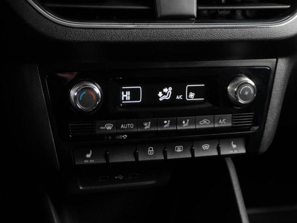 Skoda Rapid II с пробегом 2021 года, цена 1 720 000 рублей, 41652 км, лифтбек, Автокод Объявления