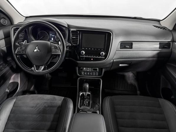 Mitsubishi Outlander III Рестайлинг 3 с пробегом 2021 года, цена 2 470 000 рублей, 122100 км, внедорожник, Автокод Объявления