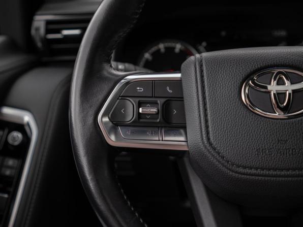 Toyota Land Cruiser 300 Series с пробегом 2021 года, цена 10 100 000 рублей, 38889 км, внедорожник, Автокод Объявления