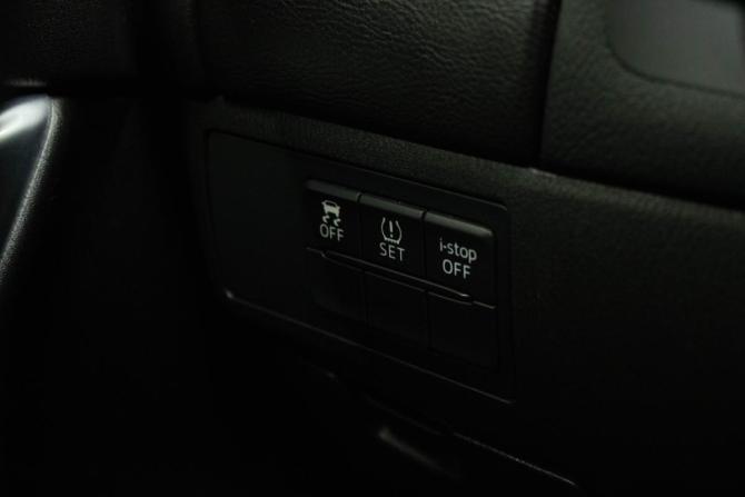 Mazda 6 III (GJ) Рестайлинг с пробегом 2016 года, цена 1 719 000 рублей, 202192 км, седан, Автокод Объявления