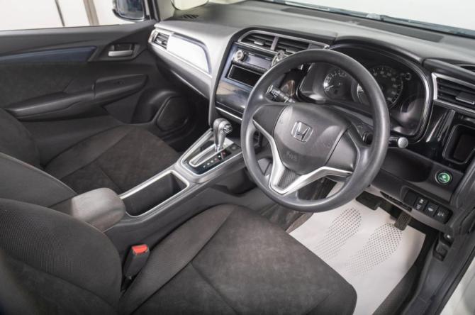 Honda Fit Shuttle I Рестайлинг с пробегом 2016 года, цена 1 259 000 рублей, 185000 км, универсал, Автокод Объявления