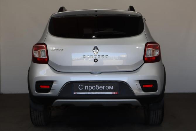 Renault Sandero II с пробегом 2018 года, цена 999 000 рублей, 111000 км, хэтчбек, Автокод Объявления