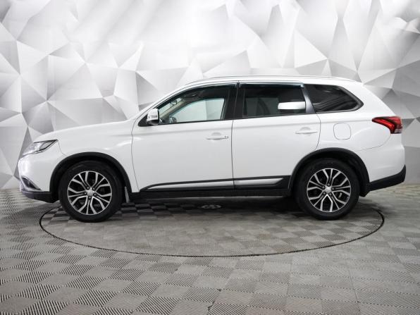 Mitsubishi Outlander III Рестайлинг 2 с пробегом 2017 года, цена 1 720 000 рублей, 193420 км, внедорожник, Автокод Объявления