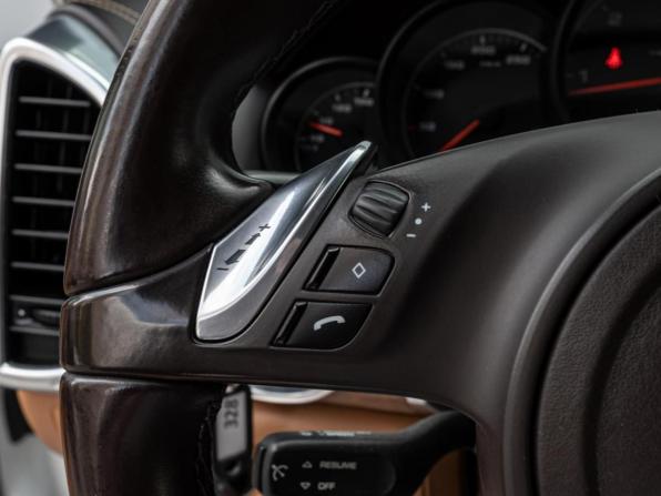 Porsche Cayenne II (958) с пробегом 2012 года, цена 2 570 000 рублей, 176251 км, внедорожник, Автокод Объявления