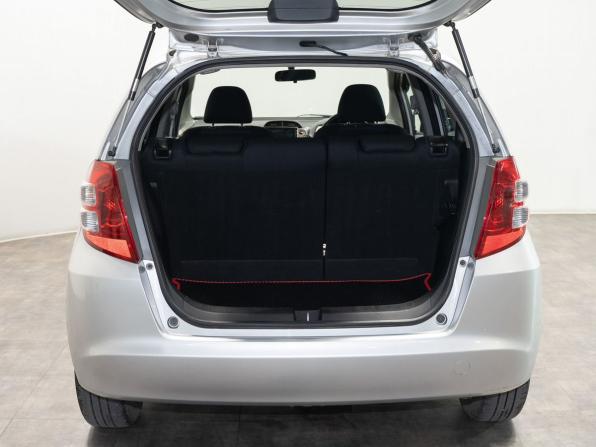 Honda Fit II с пробегом 2010 года, цена 950 000 рублей, 131254 км, хэтчбек, Автокод Объявления