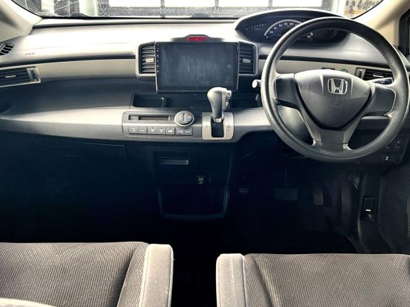 Honda Freed I Рестайлинг с пробегом 2012 года, цена 1 150 000 рублей, 145000 км, компактвэн, Автокод Объявления