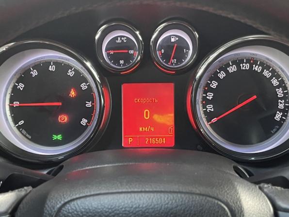 Opel Astra J с пробегом 2011 года, цена 685 000 рублей, 216000 км, хэтчбек, Автокод Объявления