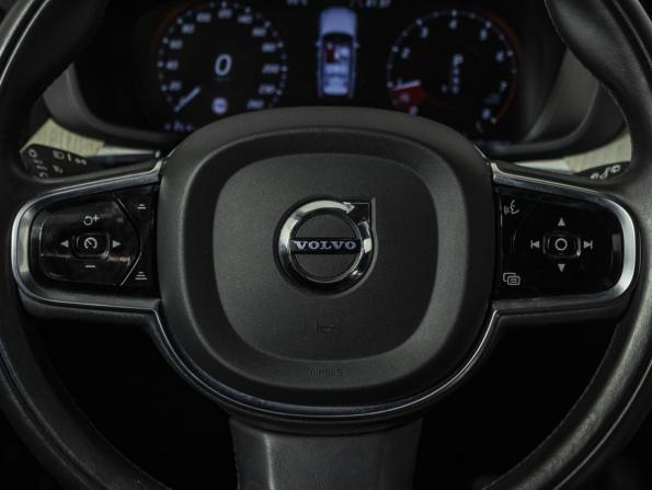 Volvo XC60 II с пробегом 2020 года, цена 4 098 000 рублей, 70000 км, внедорожник, Автокод Объявления
