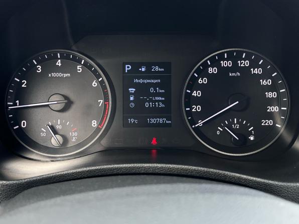Hyundai Solaris II с пробегом 2020 года, цена 1 350 000 рублей, 130000 км, седан, Автокод Объявления