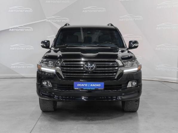 Toyota Land Cruiser 200 Series Рестайлинг 2 с пробегом 2018 года, цена 6 750 000 рублей, 157752 км, внедорожник, Автокод Объявления
