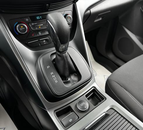 Ford Kuga II Рестайлинг с пробегом 2018 года, цена 1 620 000 рублей, 179770 км, внедорожник, Автокод Объявления