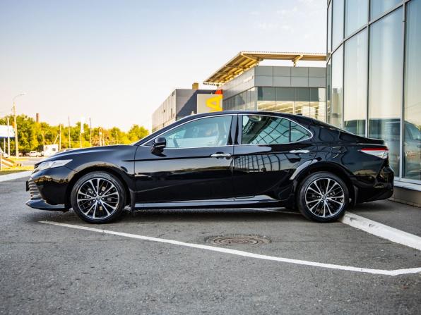 Toyota Camry VIII (XV70) с пробегом 2019 года, цена 2 798 000 рублей, 138482 км, седан, Автокод Объявления
