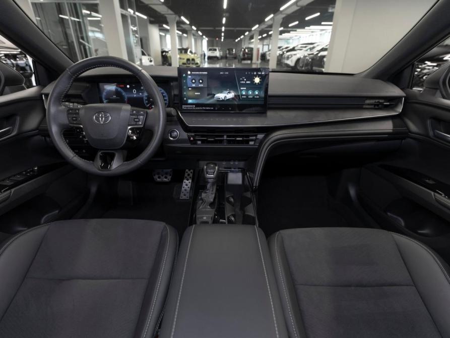 Toyota Camry IX (XV80) China Market Москва  - изображение 8