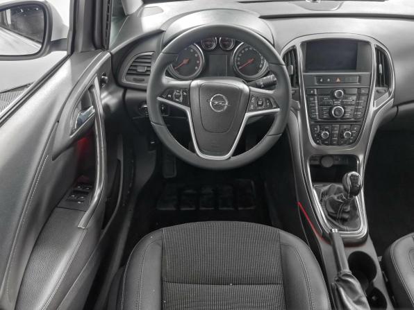 Opel Astra J с пробегом 2011 года, цена 549 000 рублей, 228000 км, универсал, Автокод Объявления