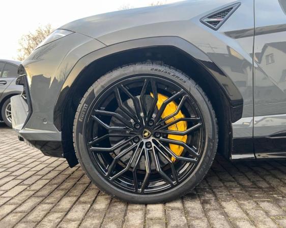 Новый Lamborghini Urus I Рестайлинг 2025 года, цена 48 901 800 рублей, внедорожник, Автокод Объявления