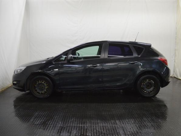 Opel Astra J Рестайлинг с пробегом 2013 года, цена 590 000 рублей, 184491 км, хэтчбек, Автокод Объявления