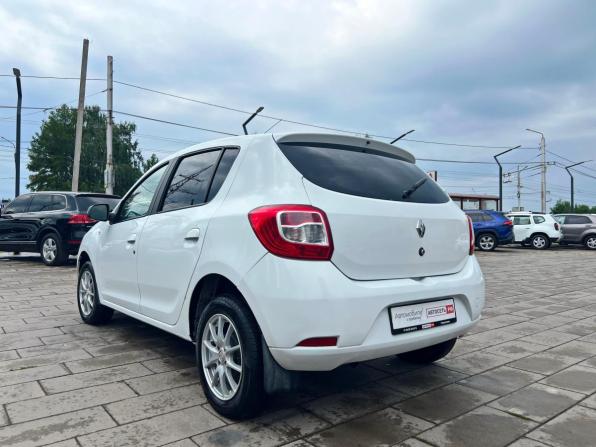 Renault Sandero II с пробегом 2017 года, цена 600 000 рублей, 187455 км, хэтчбек, Автокод Объявления