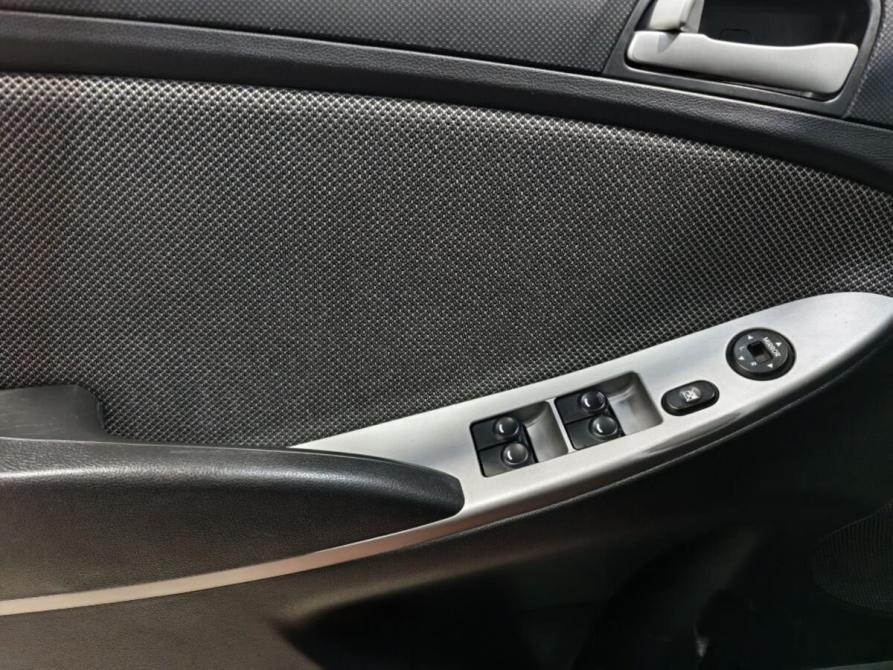 Hyundai Solaris I Курск  - изображение 13