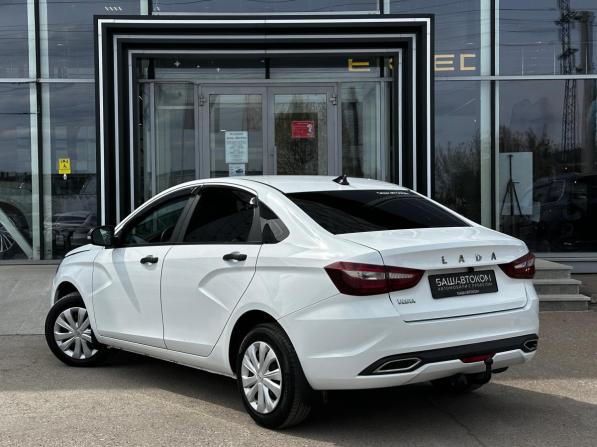 Lada (ВАЗ) Vesta I Рестайлинг (NG) с пробегом 2023 года, цена 1 169 000 рублей, 51800 км, седан, Автокод Объявления