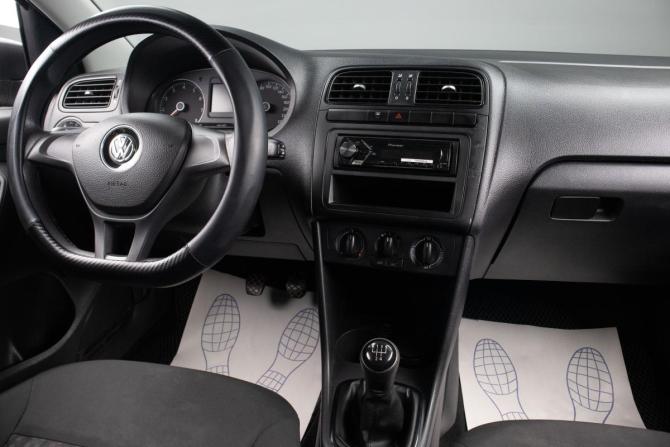 Volkswagen Polo V Рестайлинг с пробегом 2018 года, цена 1 279 000 рублей, 87400 км, седан, Автокод Объявления