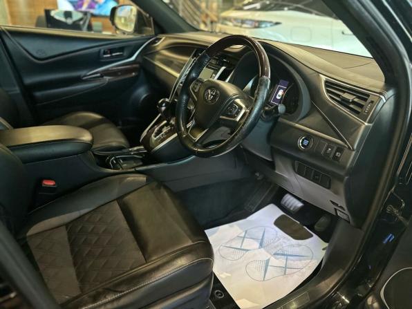 Toyota Harrier III (XU60) с пробегом 2017 года, цена 2 140 000 рублей, 116700 км, внедорожник, Автокод Объявления