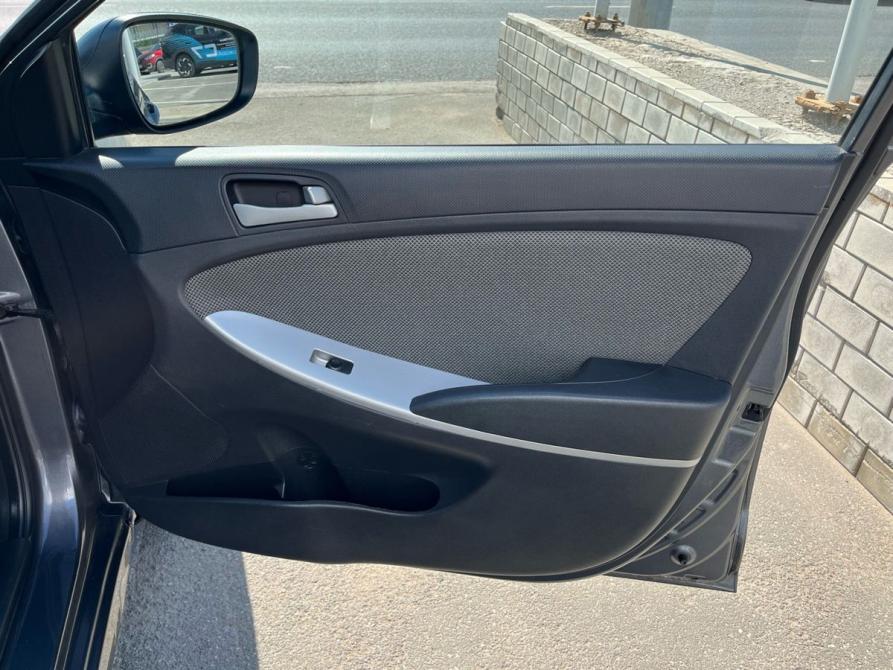 Hyundai Solaris I Самара  - изображение 16